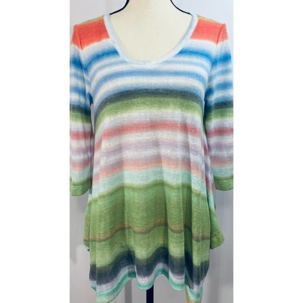 Chelsea & Theodore Women Lightweight V Neck Size PM